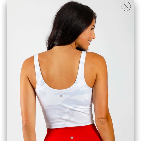 Longline Bra/Cropped Tank. Flexform Athletic Top in Raspbery Red. 90° by Reflex - Picture 3 of 13